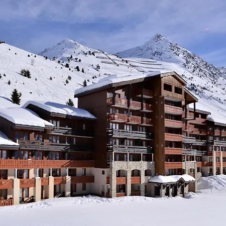 Themis - Chaleureux - Aux Pieds - Vue Pistes Mae-8284 * La Plagne